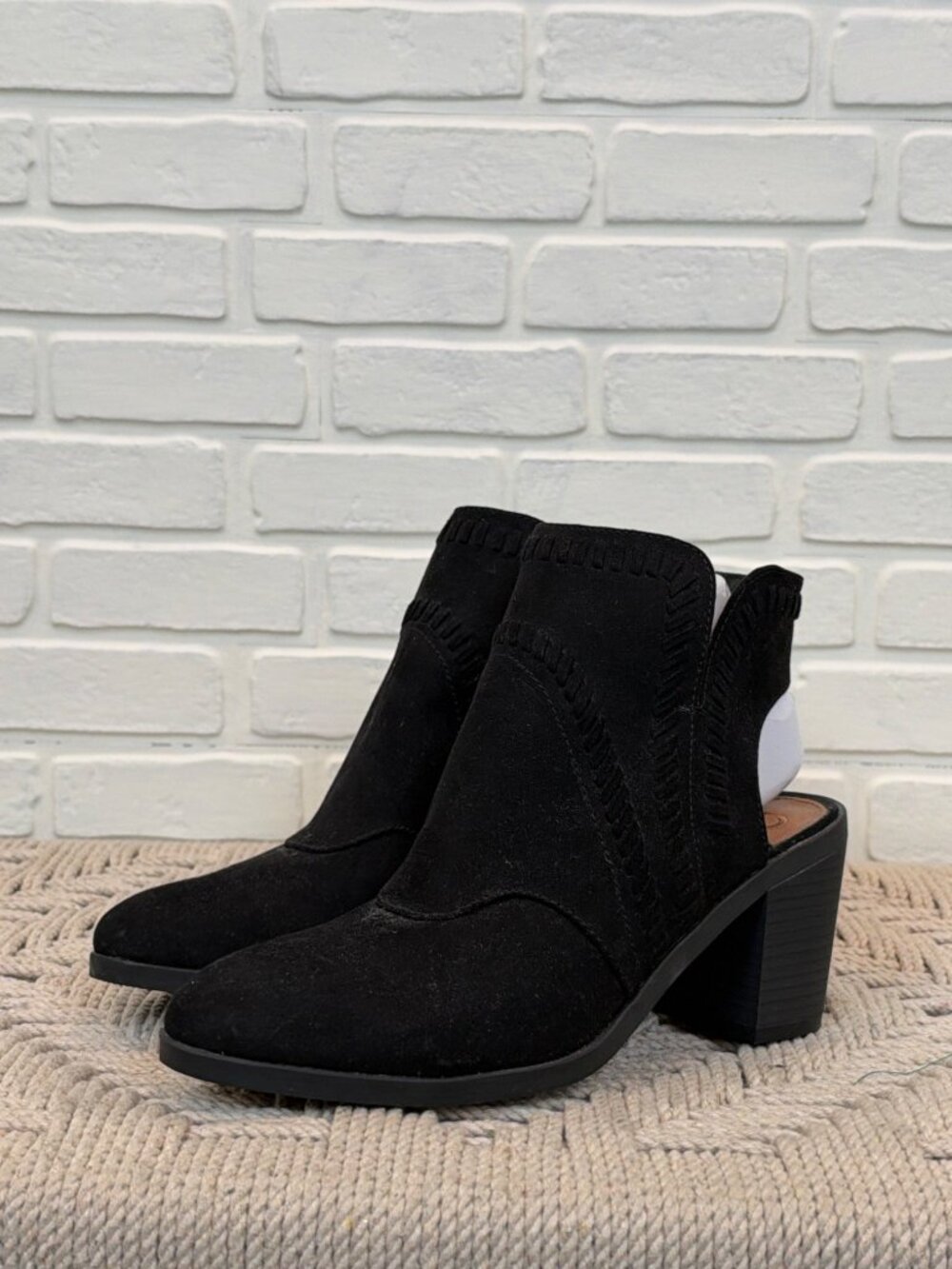 Madeline Allspice Cutout Ankle Booties Black Suede 7.5